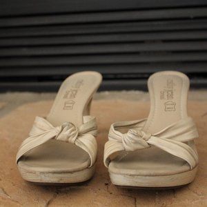 Cathy Jean Cream Heel